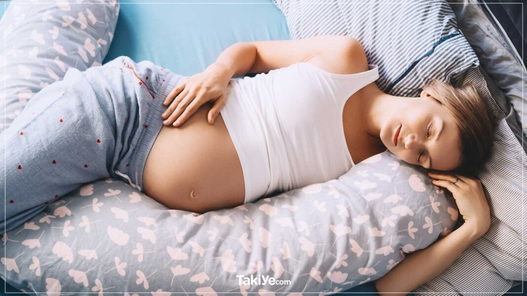 Hamilelikte Uyku Pozisyonları: Hangisi Güvenli, Hangisi Değil hamilelikte yatış pozisyonu