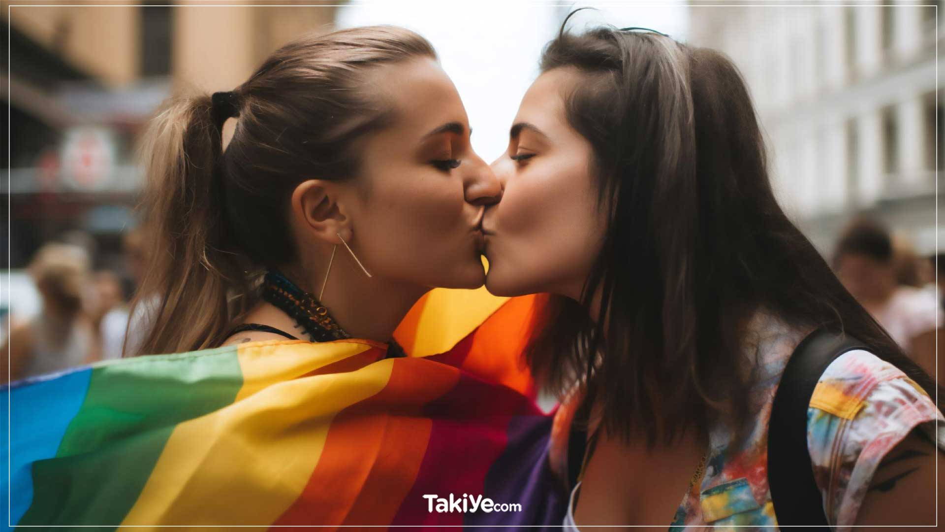 Masc lesbian. Masc lesbian. Лесбийские поцелуи с длинным языком. Masc lesbian. Masc lesbian.